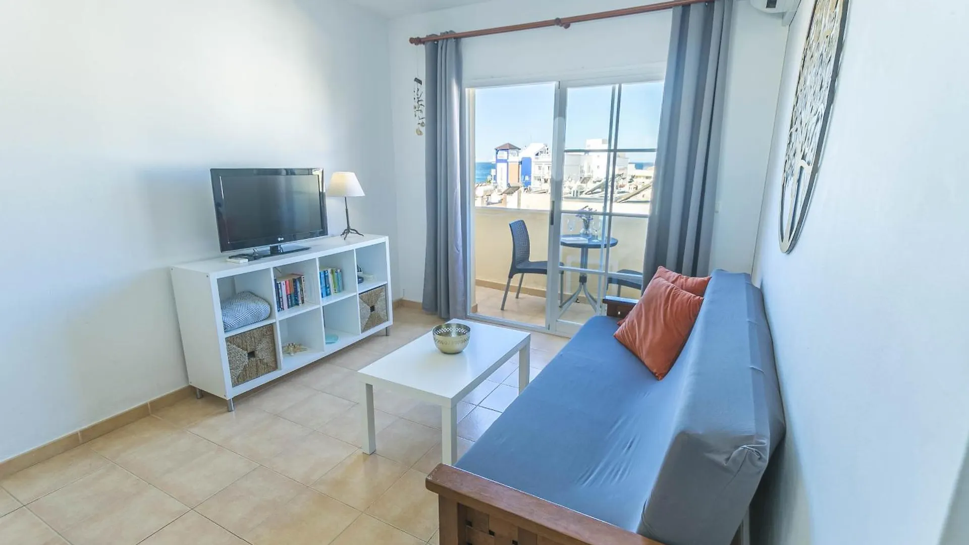 Canovas Nerja - Toboso Torrecilla Beach location